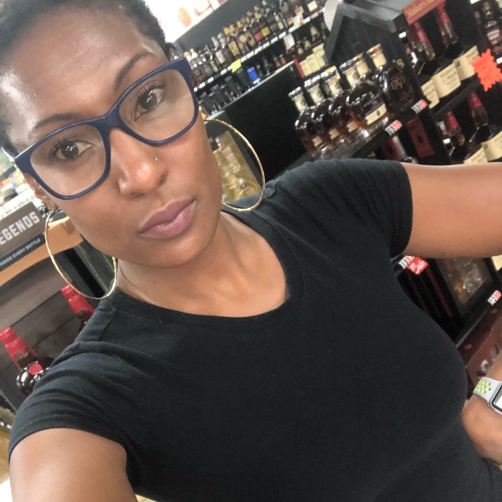 Meet your Posher, Corona